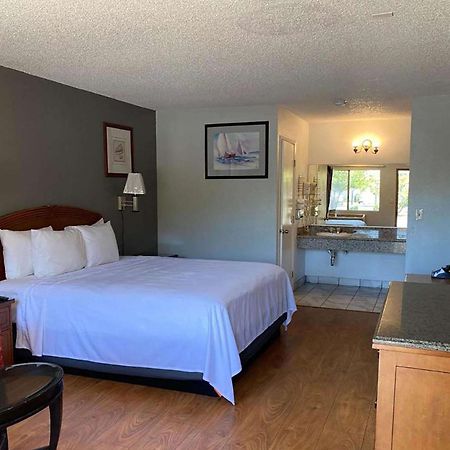 Motel Howard Johnson By Wyndham Azusa Extérieur photo
