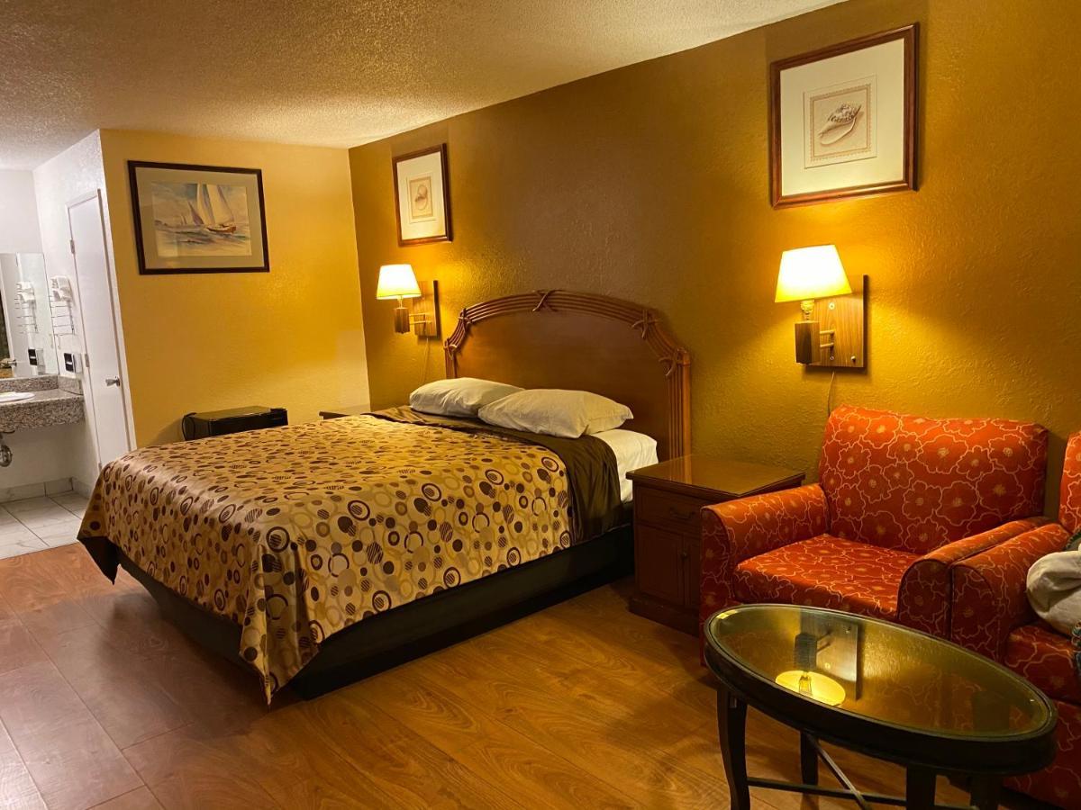 Motel Howard Johnson By Wyndham Azusa Extérieur photo